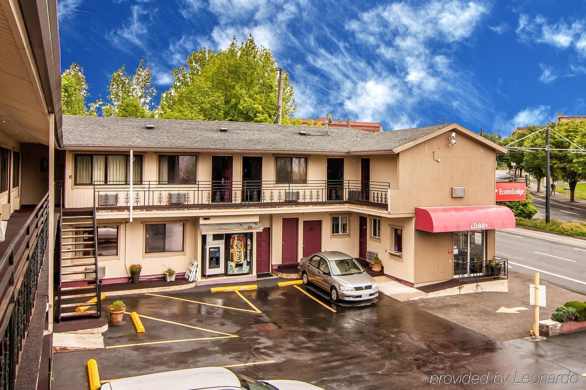Broadway Inn Portland Downtown Exterior photo